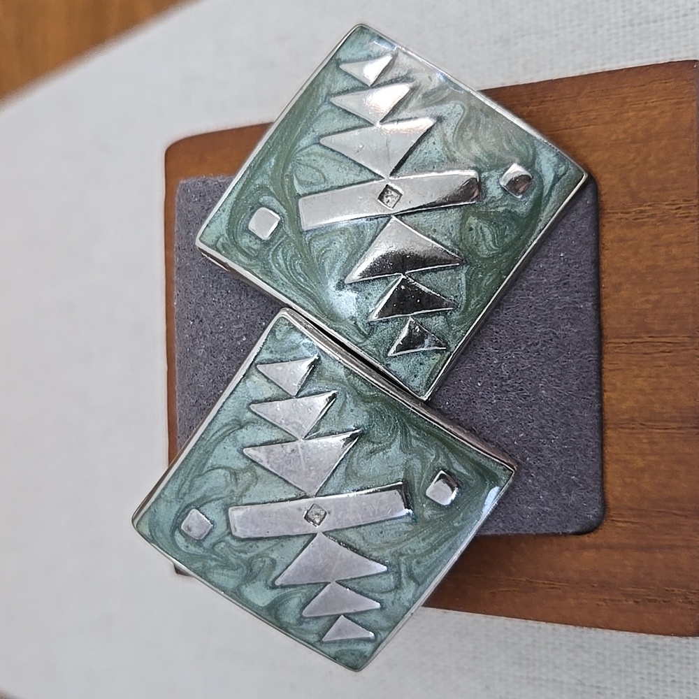 Vintage Enamel Silver Tone Clip-On Earrings Native American Design - Picture 1 of 4